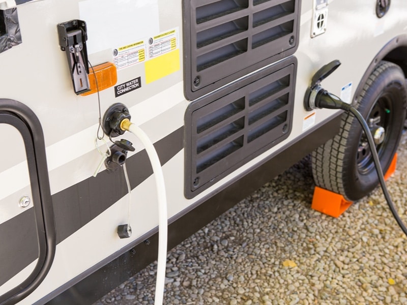 Filling the motorhome water tank