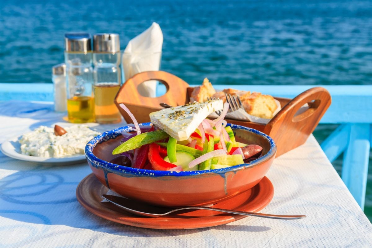 Geniet van heerlijke Griekse producten als tzatziki, souvlaki en feta