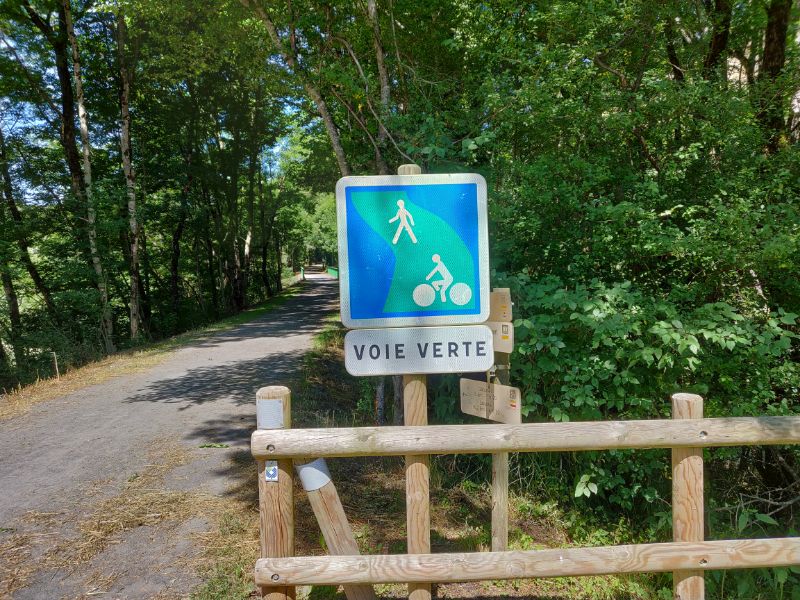 In France, Voies Vertes are marked with this sign.