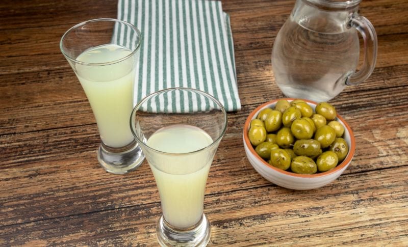 Aperitif from Provence: Pastis