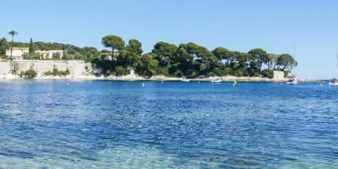 5 quiet beaches on the Cote d’Azur