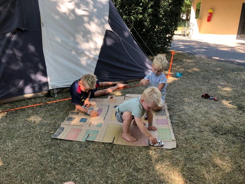 Play mat campsite