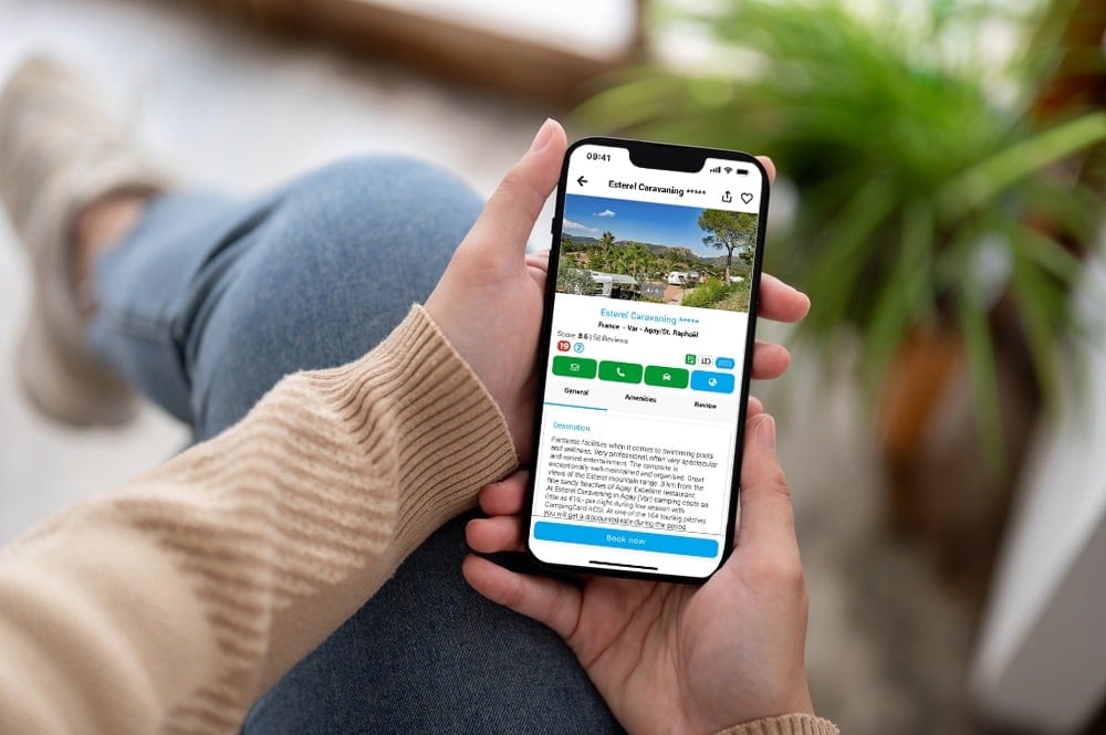 smartphone showing the CampingCard ACSI website